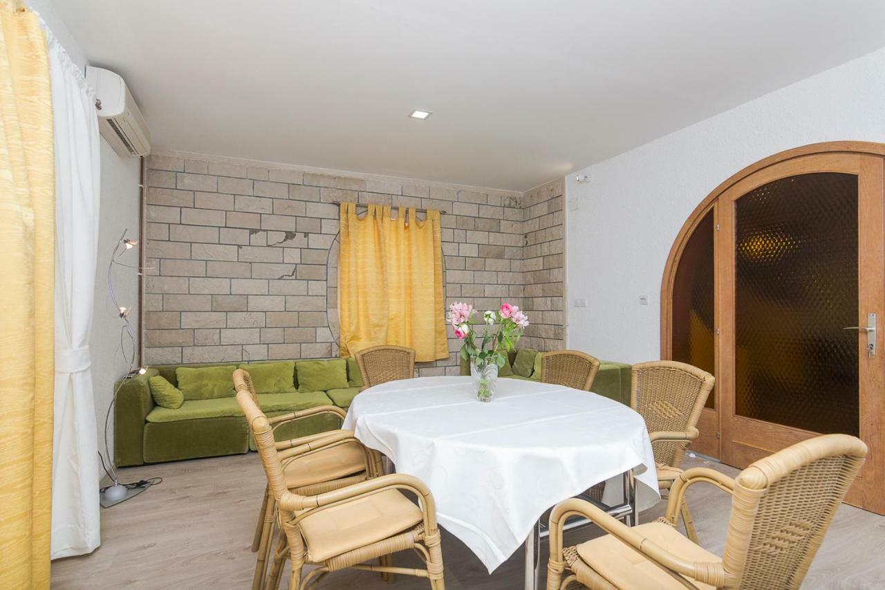 Apartments A&B Makarska Eksteriør billede