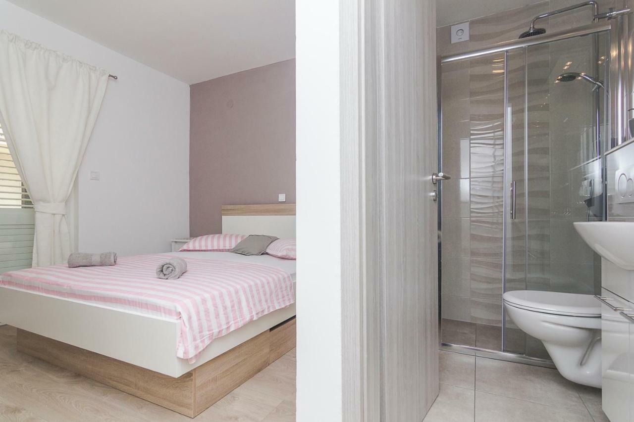 Apartments A&B Makarska Eksteriør billede