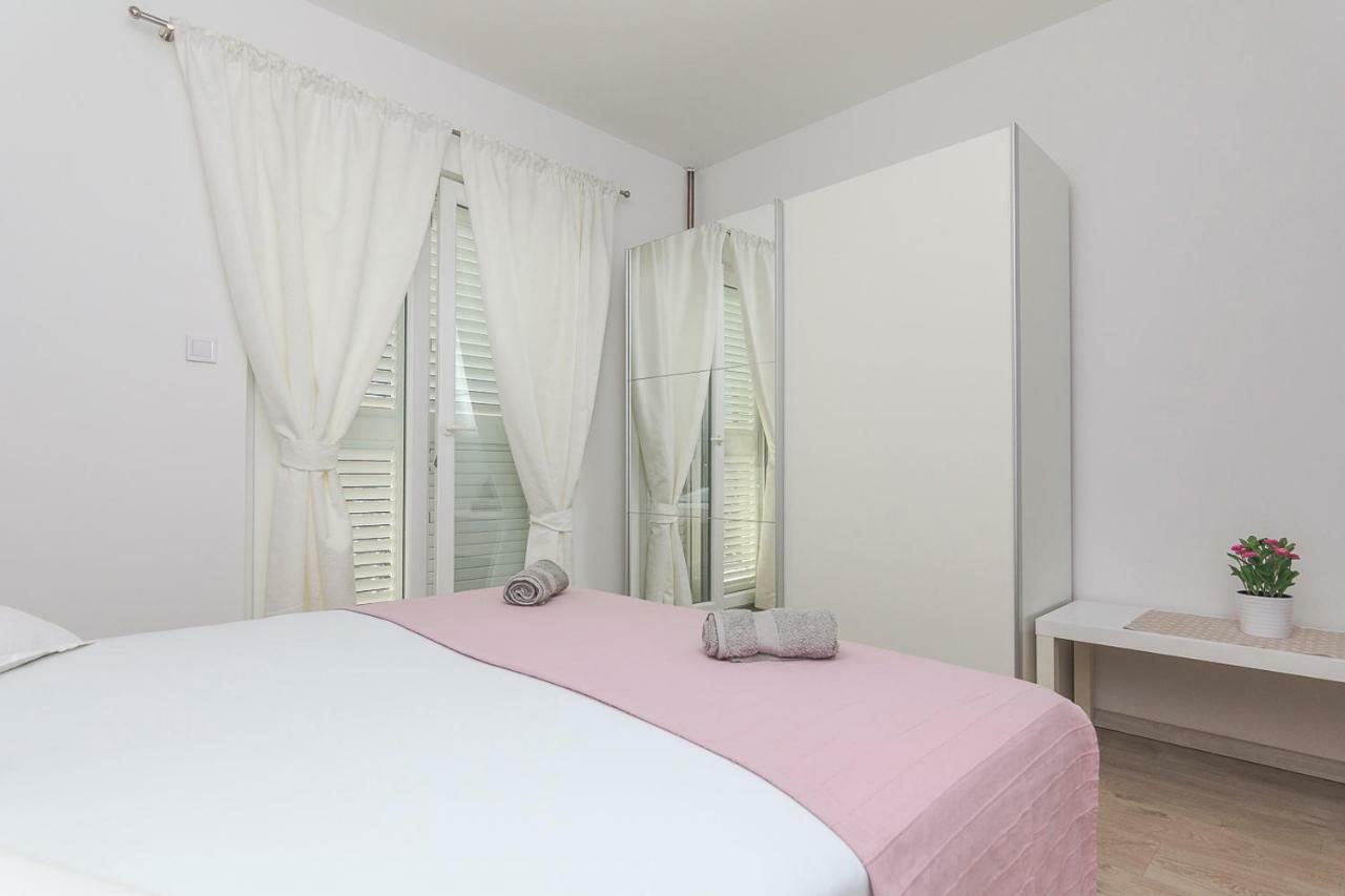 Apartments A&B Makarska Eksteriør billede